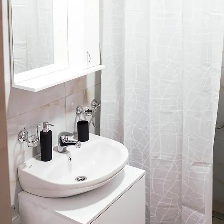 Kumric Kota 992 아파트 *