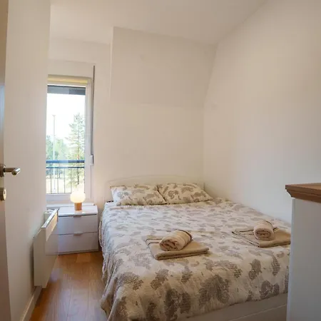 Kumric Kota 992 アパート *