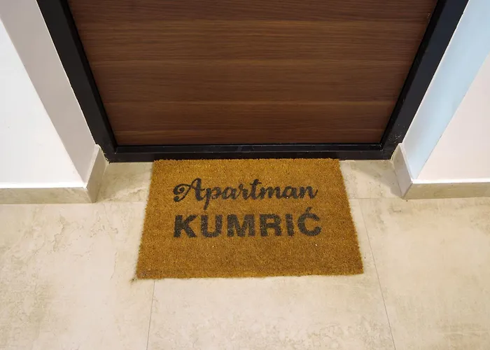 Kumric Kota 992 Apartamento *